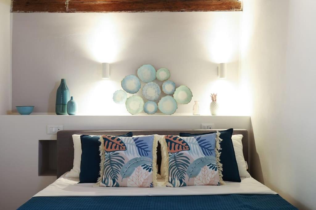 Cozy Loft Navigli, Close To Duomo And Bocconi - Italy Flat Vacation Apartment *