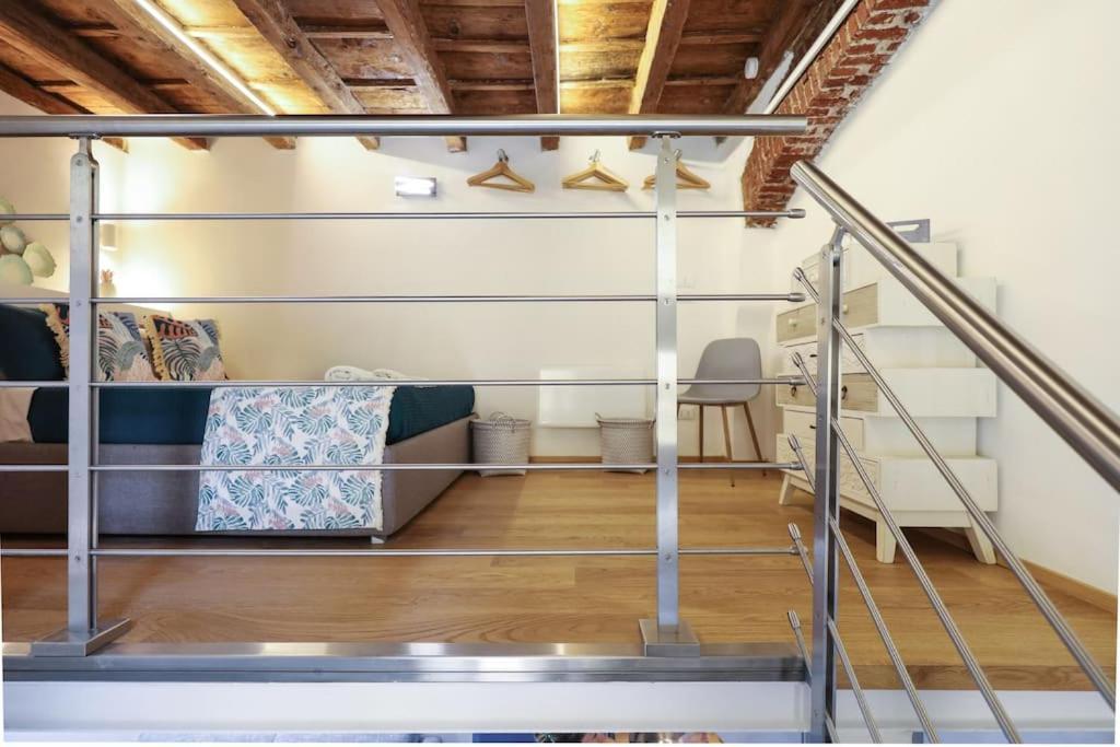 Cozy Loft Navigli, Close To Duomo And Bocconi - Italy Flat Vacation *